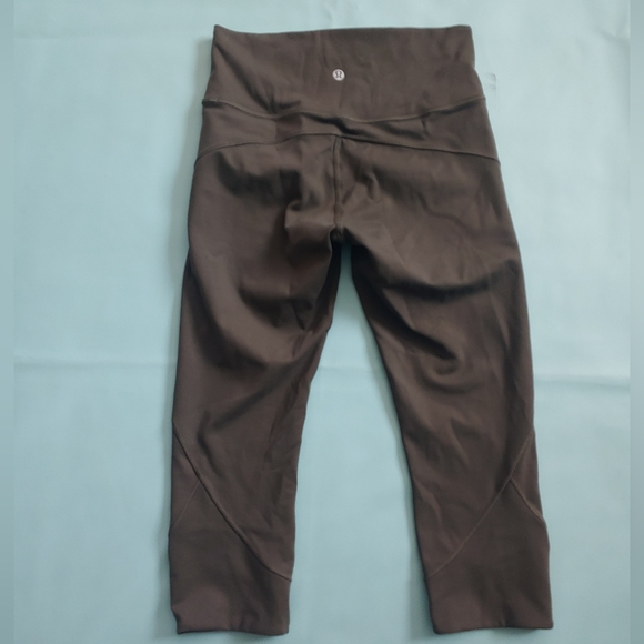 Lululemon In Movement Crop *Everlux 19" Leggings Dark Olive - Picture 3 of 5
